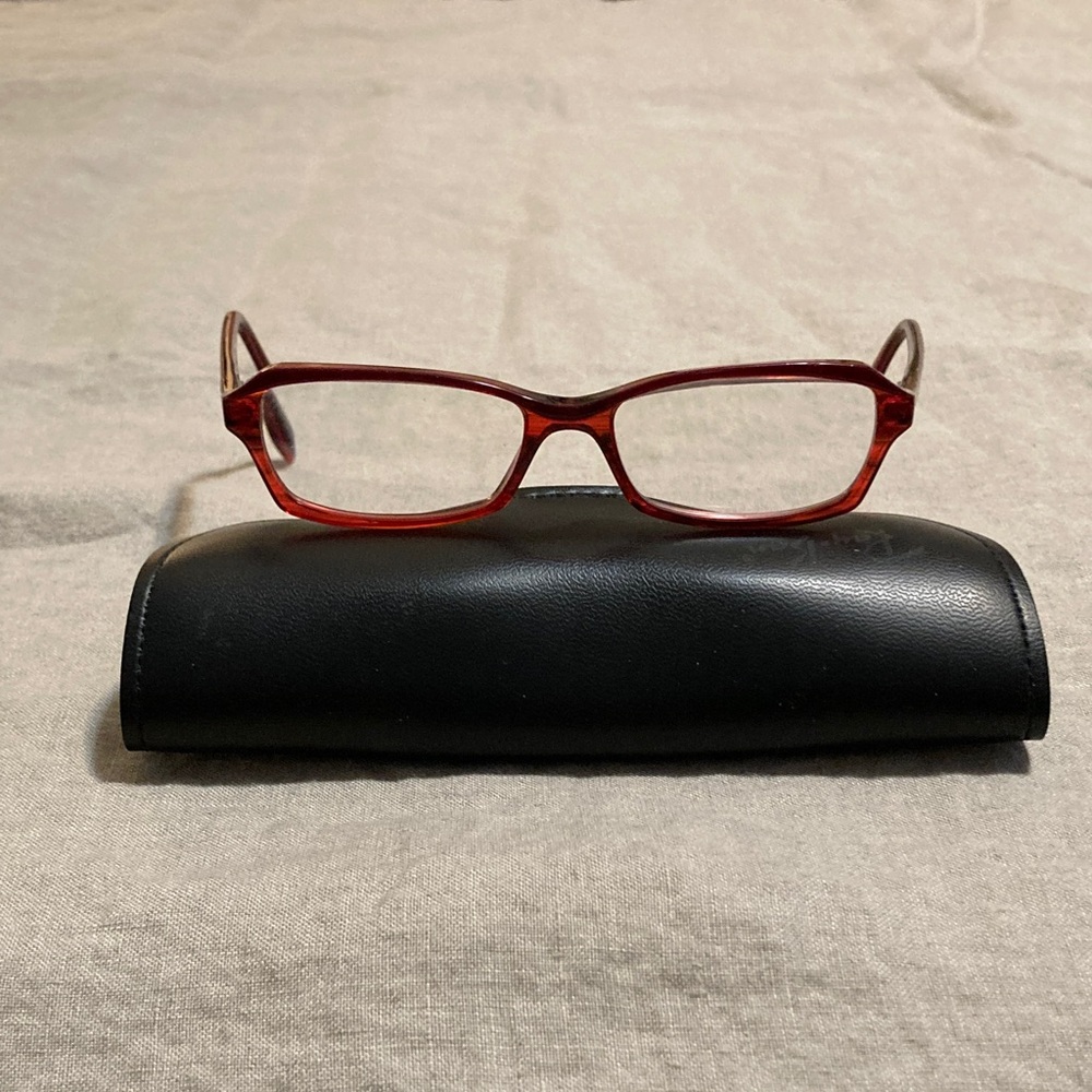 Ray Ban Vintage Elegant Red Women's Glasses with Case